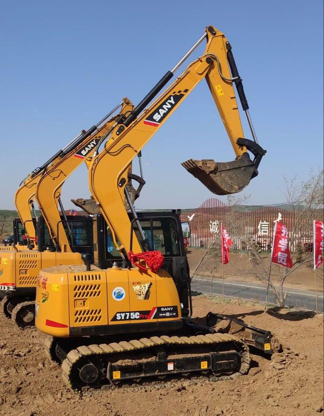 挖掘機 大小臂復(fù)合動作，大臂速度異常慢，故障原因分析，解決方案教學(xué)